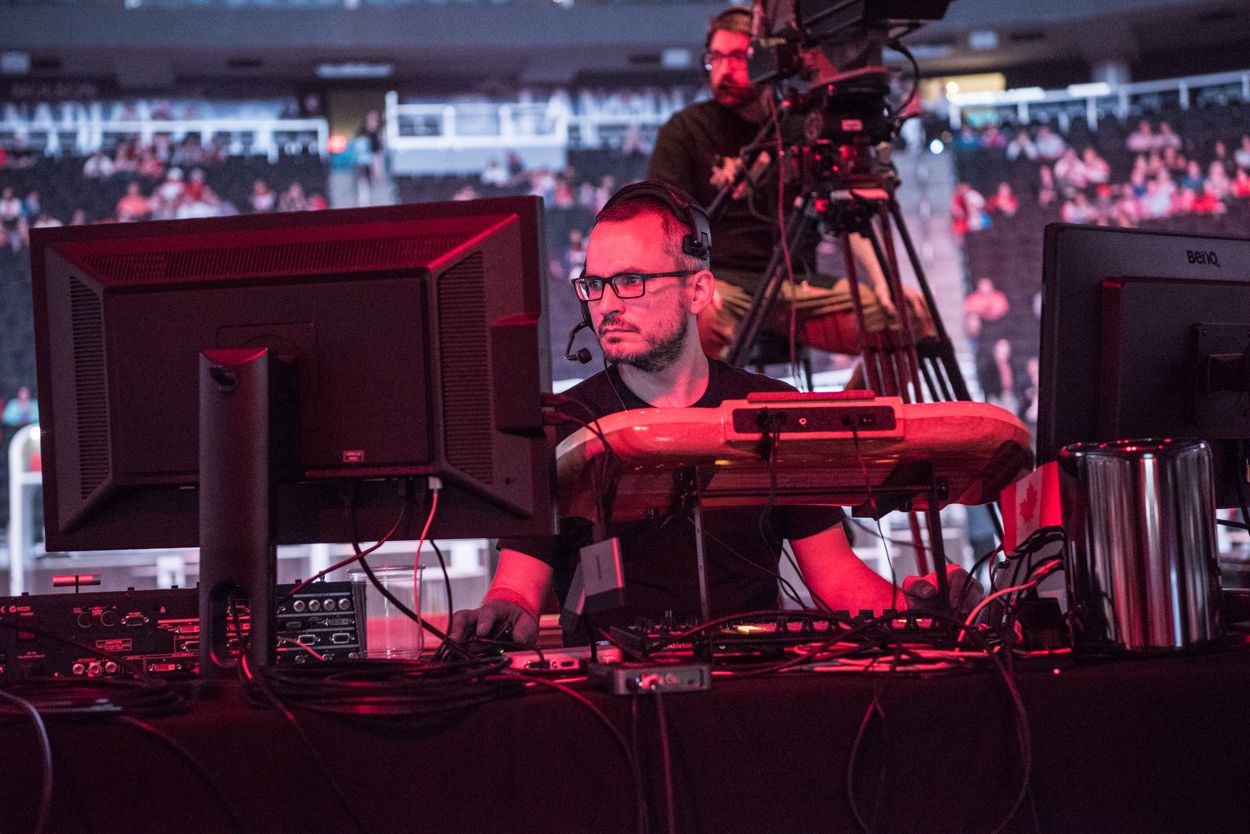 Switching and playback, arena show